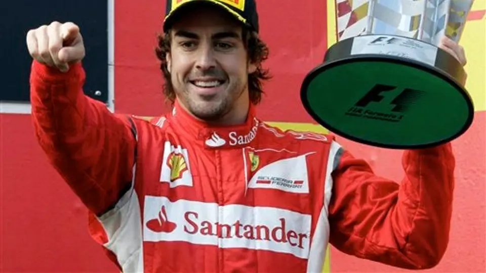 Alonso cree que Ferrari aún puede luchar por el título