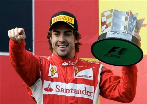 Alonso cree que Ferrari aún puede luchar por el título