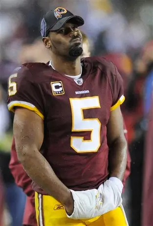 Washington tienen cláusula para rescindir contrato de McNabb