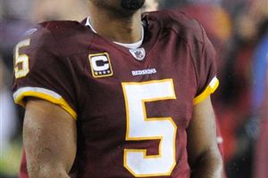 Washington tienen cláusula para rescindir contrato de McNabb