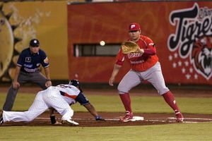 Tigres vence 1-0 a Diablos y toma ventaja de dos juegos