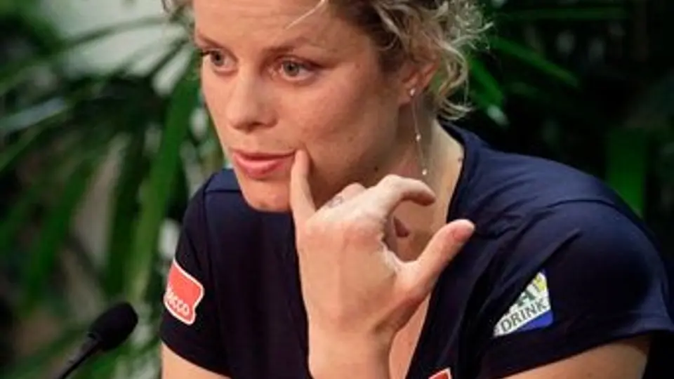 Clijsters se perdería Roland Garros por lesión