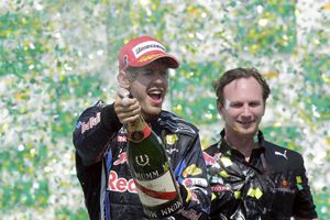 Vettel arrasa en Brasil; el mundial se definirá en Abu Dhabi