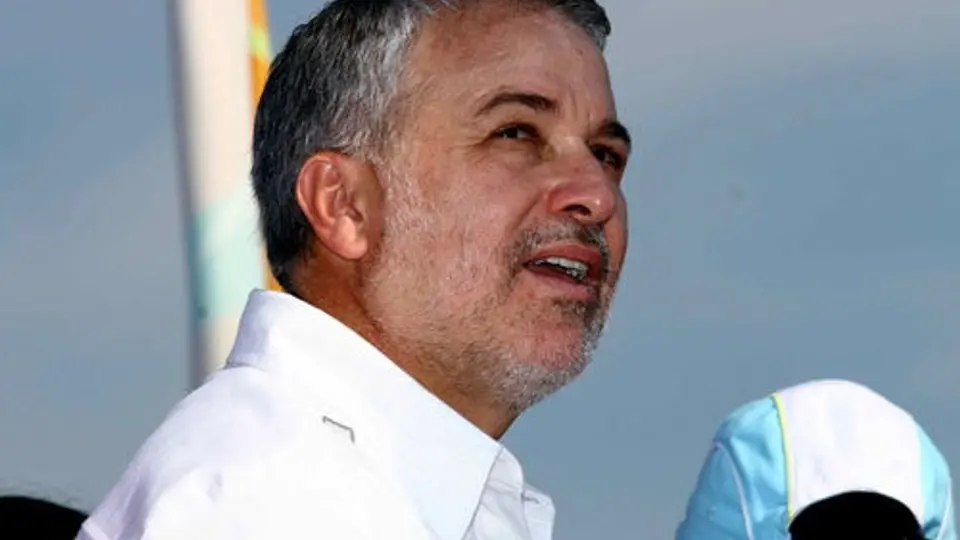 Emilio González recibió la medalla al mérito deportivo