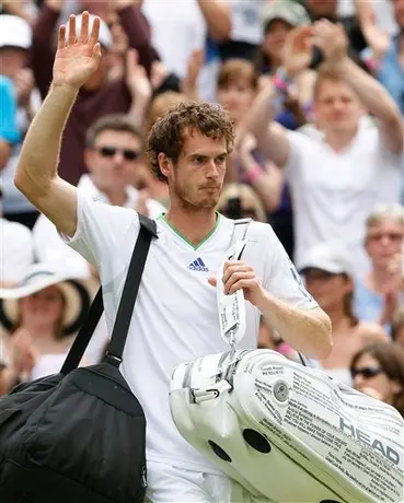 Murray sentencia a Gasquet y avanza en Wimbledon