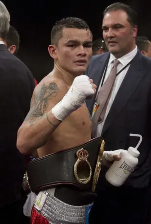 Guerrero cancela su pelea con Maidana por lesión