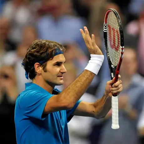 Federer avanza a la final en Basilea