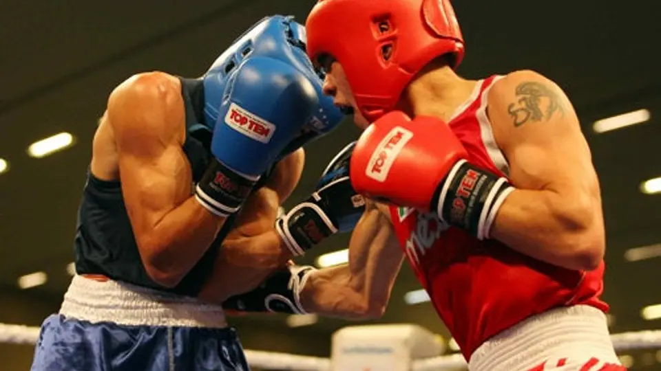 Óscar Valdez se queda con plata