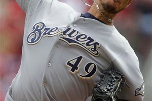 Los Rojos le pegan 7-6 a los Cerveceros