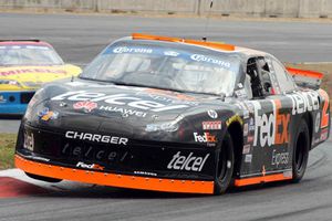 Quiroga se quedó con la pole en la Nascar México