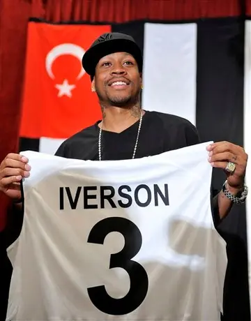 Llegada de Iverson a Turquía es retrasada por mudanza