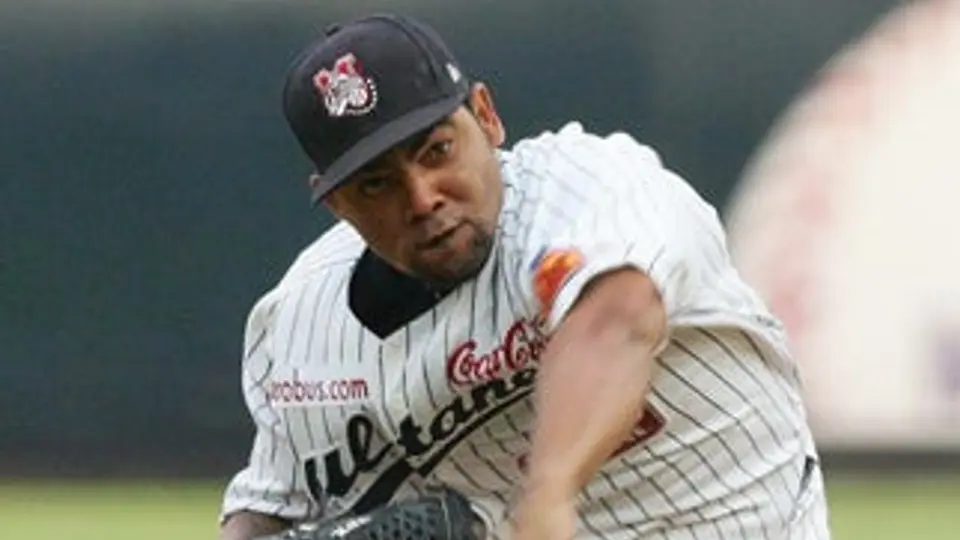 Sultanes se lleva la serie ante Petroleros
