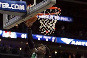 Celtics hila séptima victoria y vence  100-75 a Nets