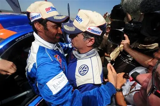 Al-Attiyah se corona en Rally Dakar; Coma en motos