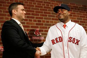 Boston  da a conocer detalles del contrato de Carl Crawford