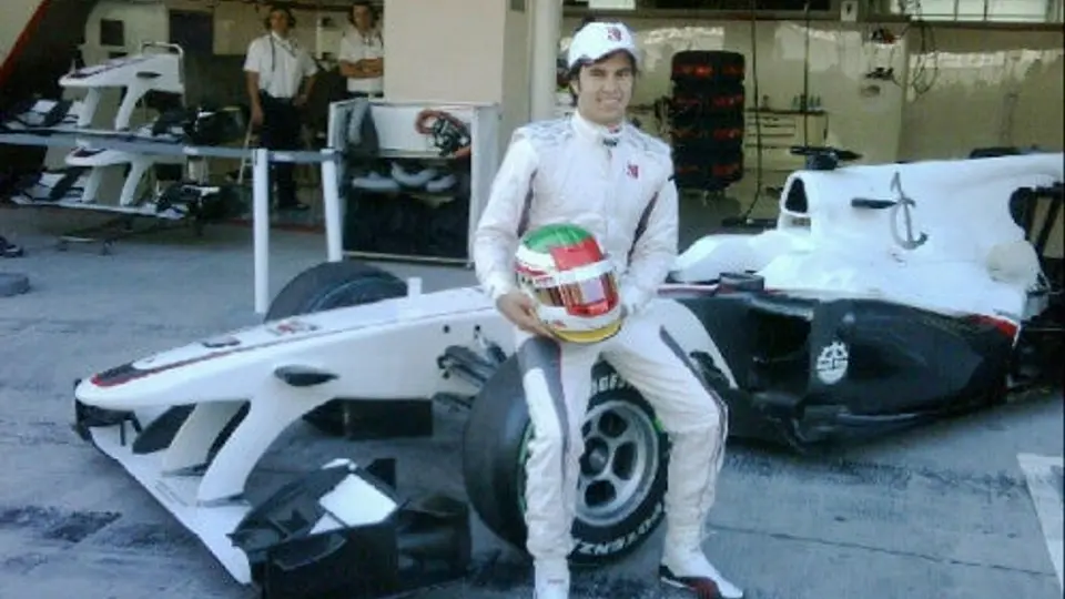 Checo se 'estrena' en Fórmula Uno