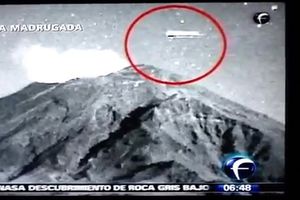Captan imágenes de OVNIS sobre el Popocatépetl