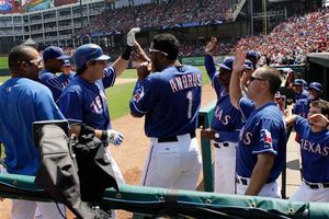 Los Rangers barren a Medias Rojas en la serie inaugural