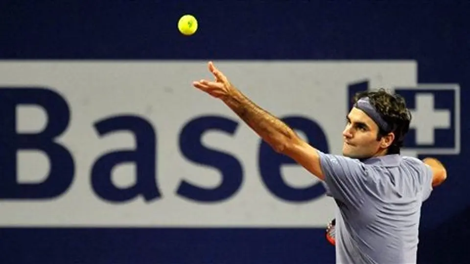 Federer pide acortar temporada en el 2012