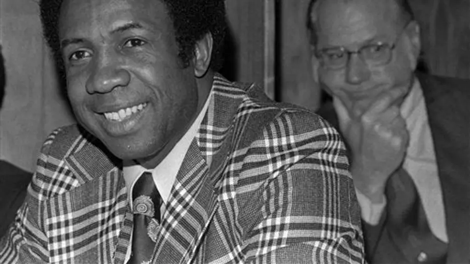 Frank Robinson es hospitalizado por pulso acelerado