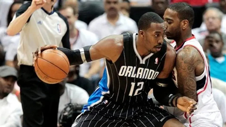 Howard, líder del mejor quinteto defensivo de la NBA