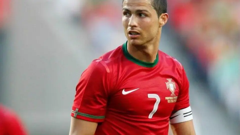 CR7 espera jugar con Portugal pese a sobrecarga