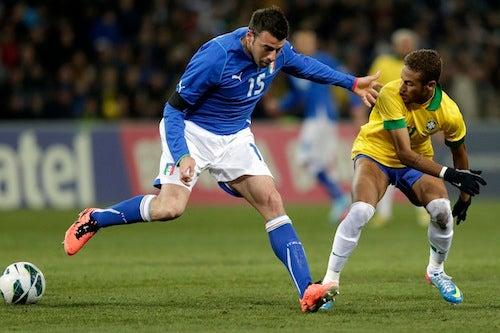 Brasil tomó la delantera, Italia empató | AP