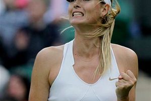 Sharapova y Li Na avanzan con autoridad