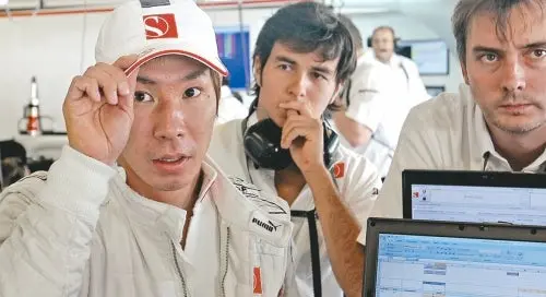 'Checo' inicia entrenamientos junto a Kobayashi en Suiza