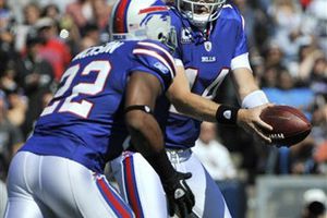 Bills se impone a Raiders sobre el final 38-35