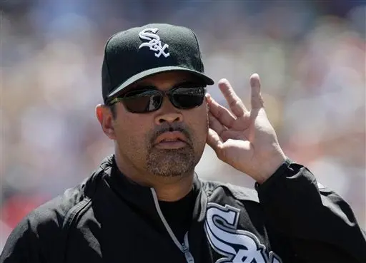 Ozzie Guillén critica jugar en frío de Cleveland