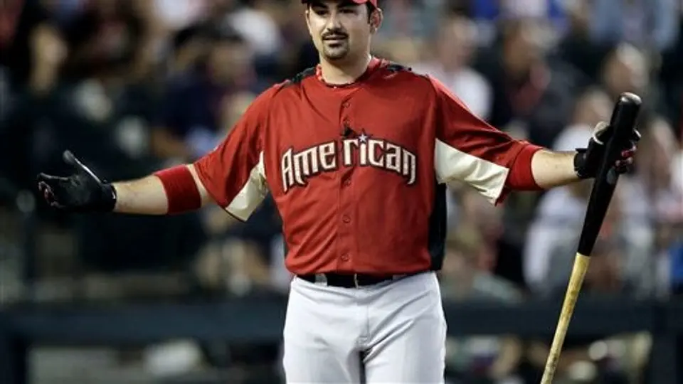 Adrián González queda segundo en el Home Run Derby