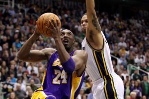 Jazz remonta desventaja de 19 puntos y vence a Lakers