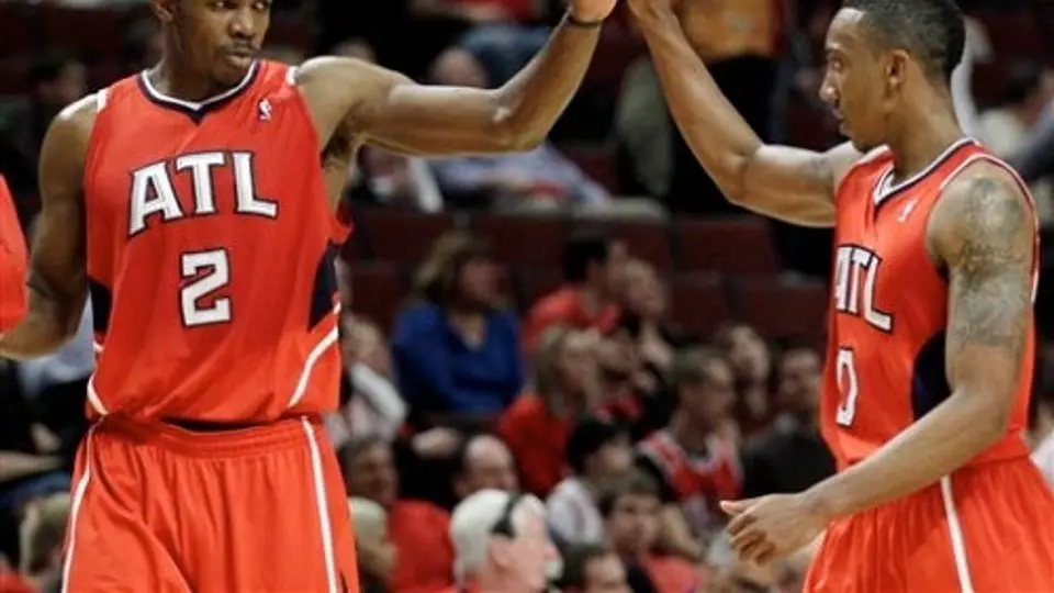 Atlanta sorprende 103-95 a Chicago