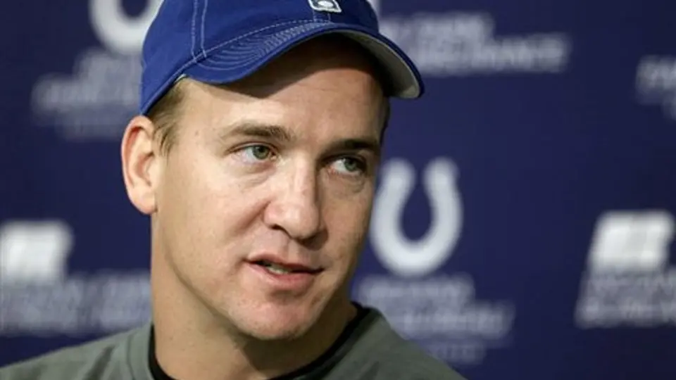 Manning estrena contrato por 90 mdd