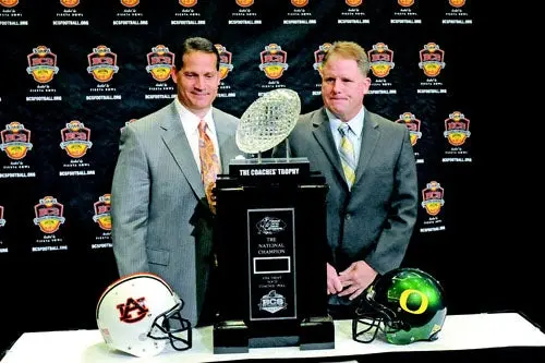Oregon y Auburn por el título del Futbol Americano Colegial