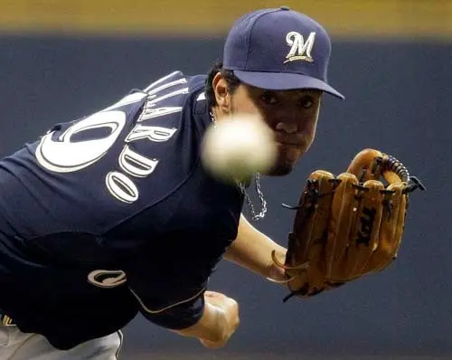 Yovani Gallardo suma su segundo triunfo de la temporada