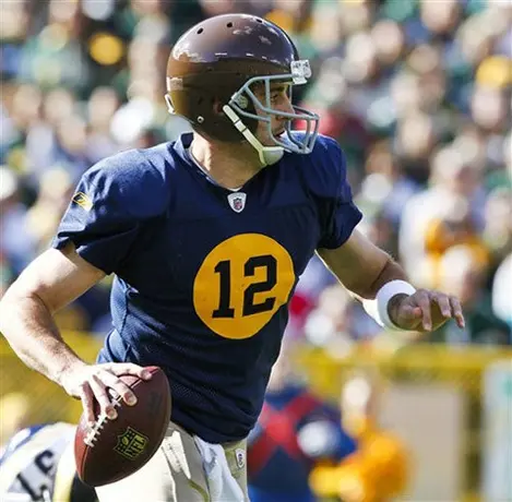Green Bay aplasta 24-3 a San Luis y sigue invicto
