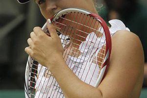 Williams, Sharapova y Wozniacki avanzaron en Wimbledon