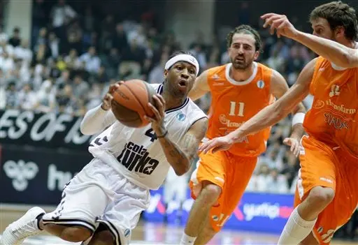 Iverson debuta con derrota en la Liga Turca