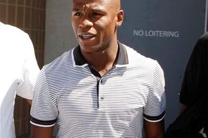 Juez dicta orden de aprehensión a Mayweather Jr