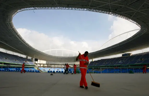 Cierran Estadio Olímpico por problemas con el techo