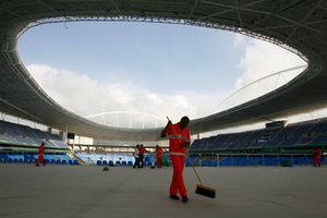 Cierran Estadio Olímpico por problemas con el techo