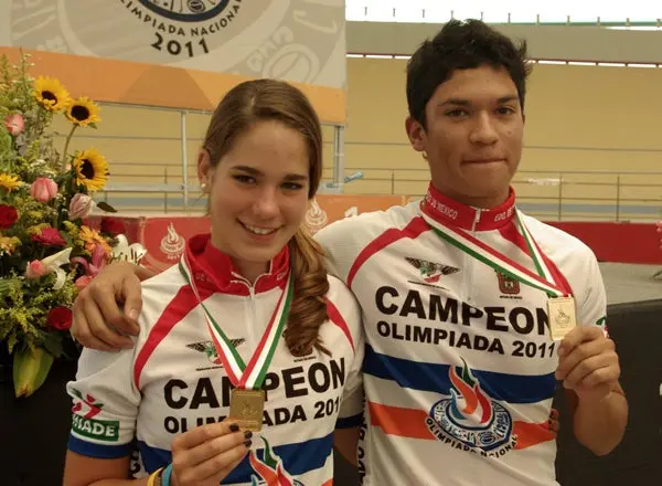 Regios se llevan el oro en ciclismo, taekwondo y badminton