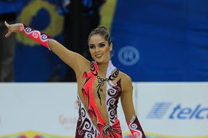 Cynthia Valdez se queda con la plata en gimnasia rítmica