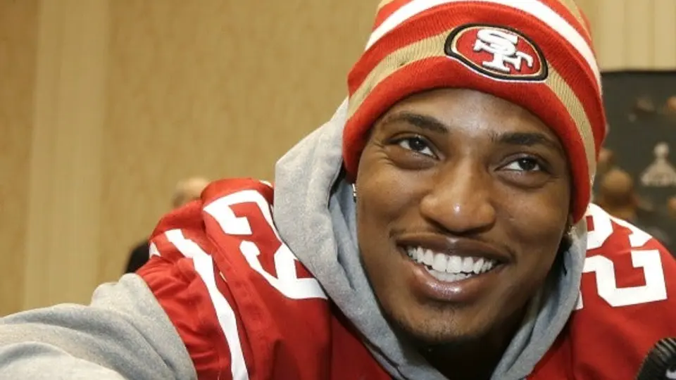 Jugador de los 49ers hace declaraciones homofóbicas