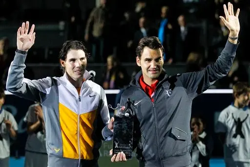 Nadal derrota a Federer en segundo encuentro altruista
