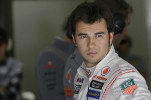 Checo no siente las mejoras en su coche