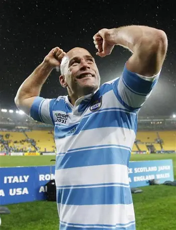 Argentina se impone a Escocia 13-12
