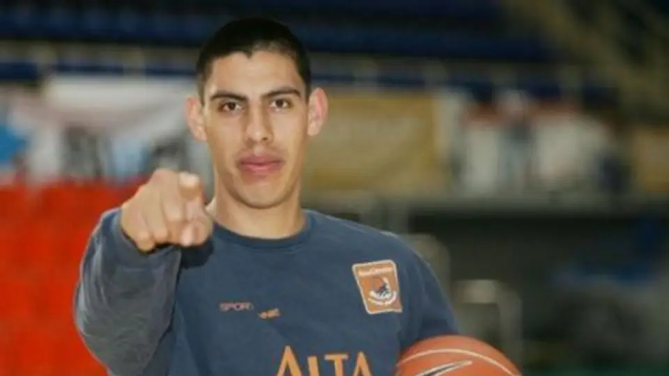 Gustavo Ayón brilla en la ACB y ya piensa en la NBA